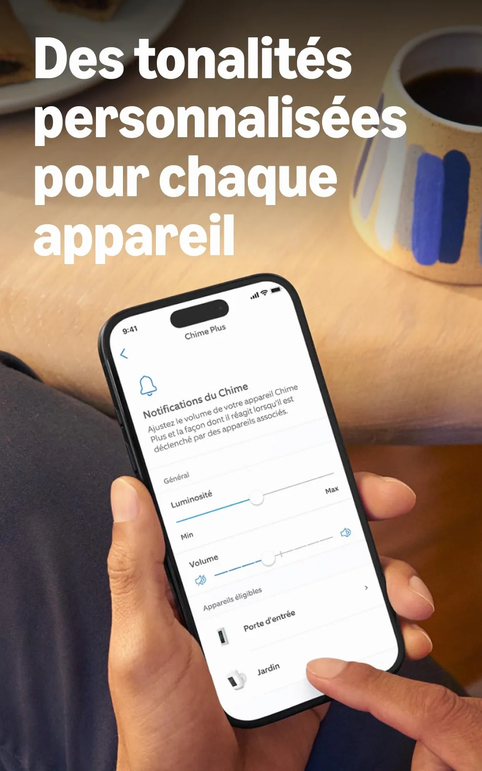 Ring Chime Plus (nouvelle génération) | Notifications audio claires pour tous les appareils Ring | Veilleuse intégrée | Tonalités personnalisables | À installer soi-même sur une prise de courant