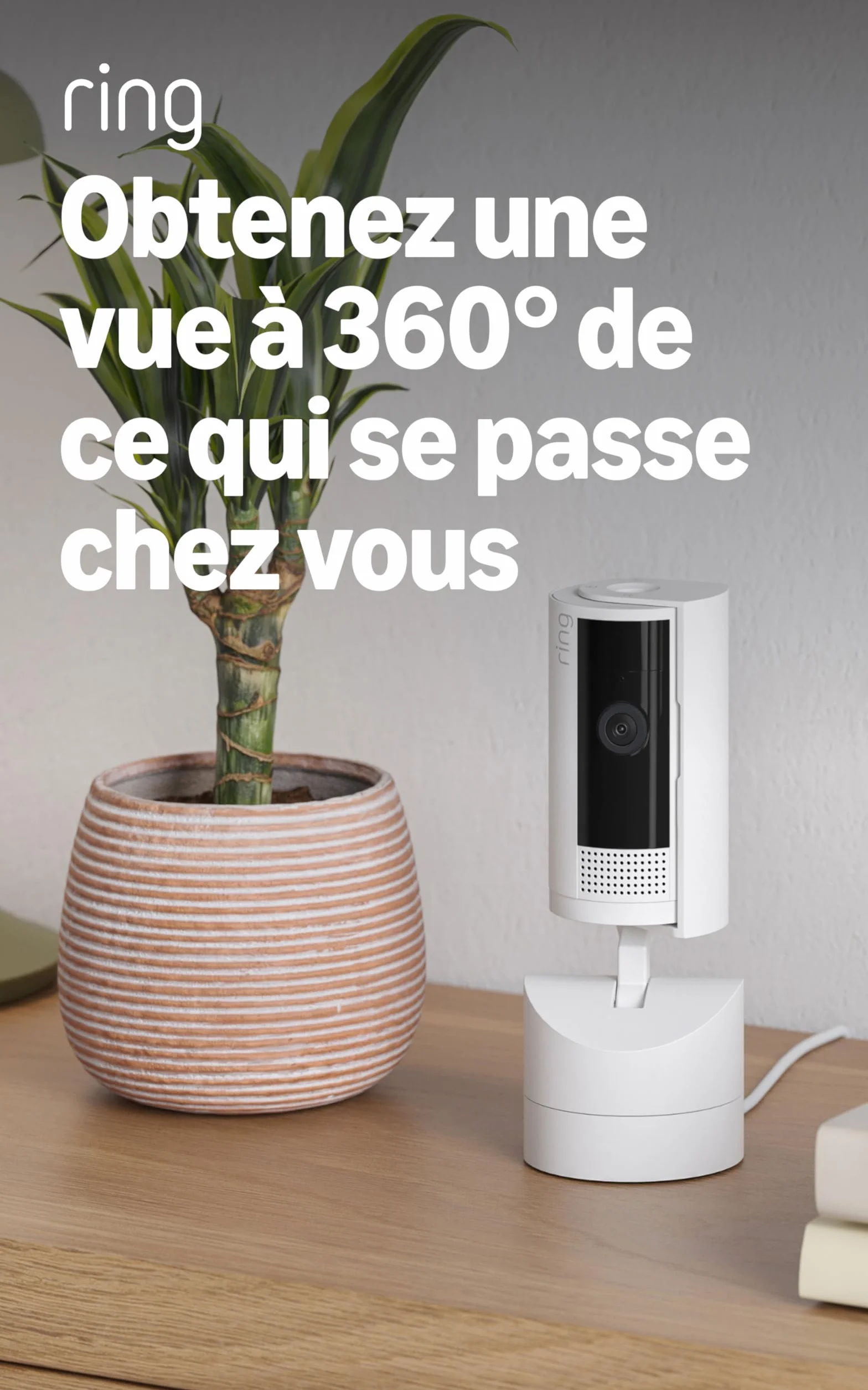 Caméra intérieure orientable Ring (Pan-Tilt Indoor Camera) | Caméra de surveillance des animaux, à prise, orientable à 360° et inclinable à 169° | Essai Ring Protect gratuit 30 jours