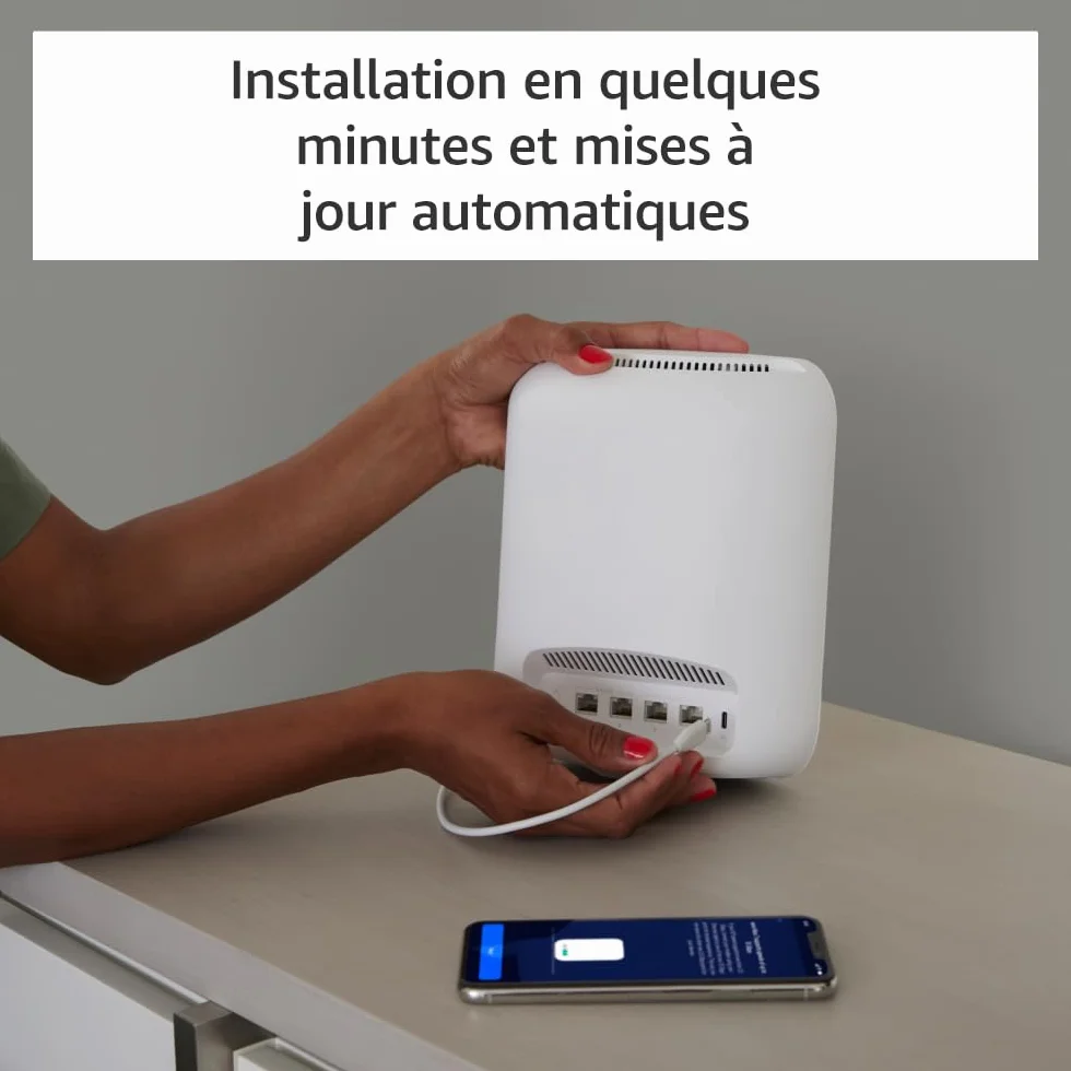 Routeur Wi-Fi maillé Amazon eero Max 7 : Ethernet 10 Gb/s, couvre jusqu'à 230 m², possibilité de connecter plus de 250 appareils, idéal pour le gaming, dernière génération (1 pièce)